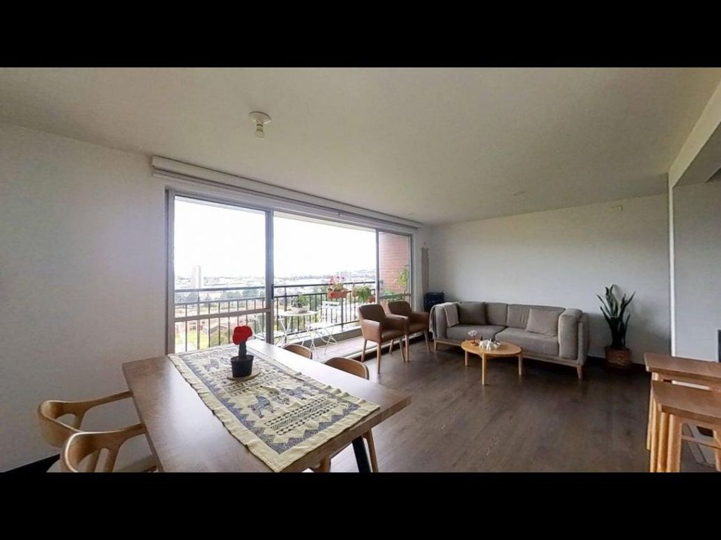 Apartamento de 3 alcobas en venta en San Antonio, Bogotá, 82 m² · foto 3 de 19