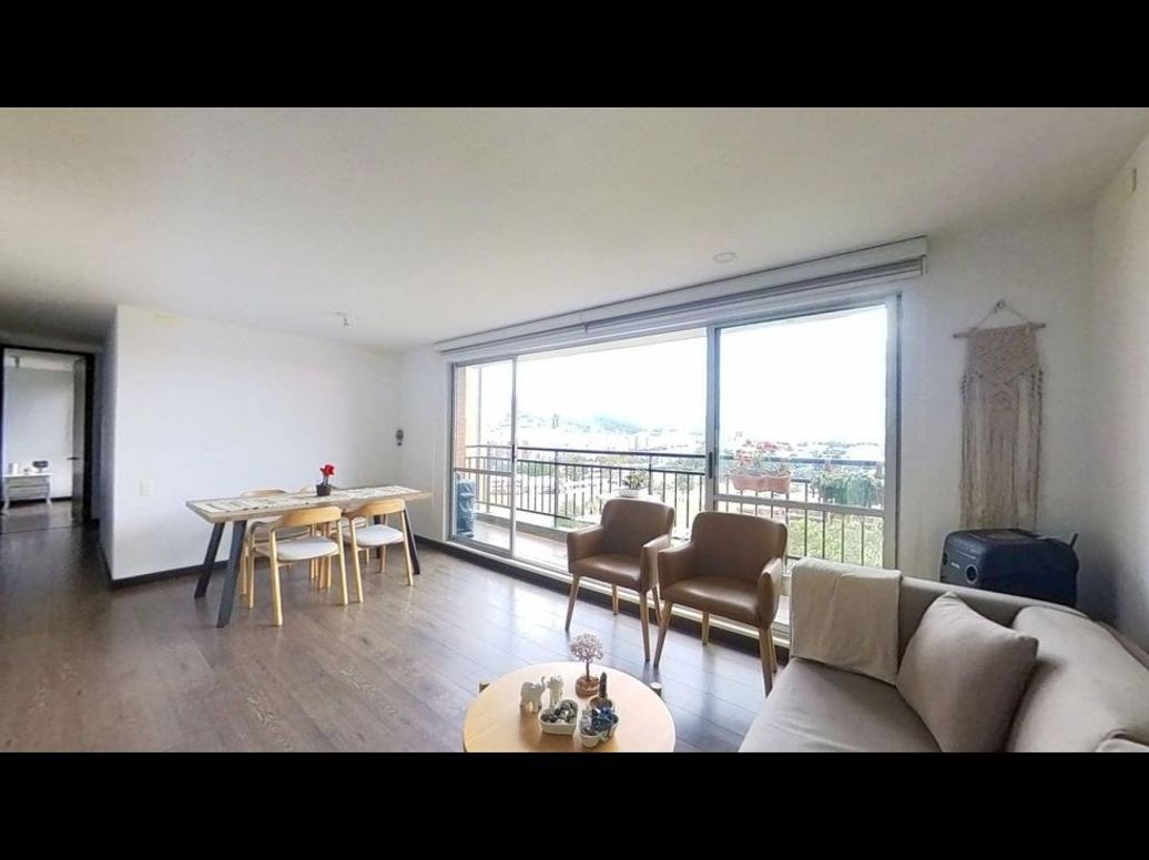 Apartamento de 3 alcobas en venta en San Antonio, Bogotá, 82 m² · foto 4 de 19