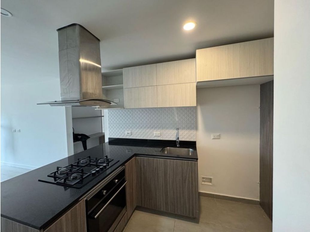 Apartamento de 2 alcobas en venta en Cedritos, Bogotá, 77 m² · foto 8 de 17