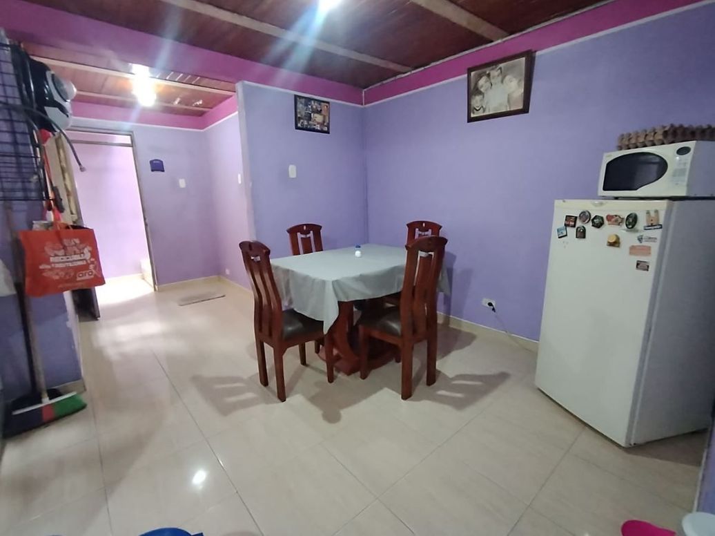 Casa de 6 alcobas en venta en Islandia, Bogotá, 144 m² · foto 12 de 18