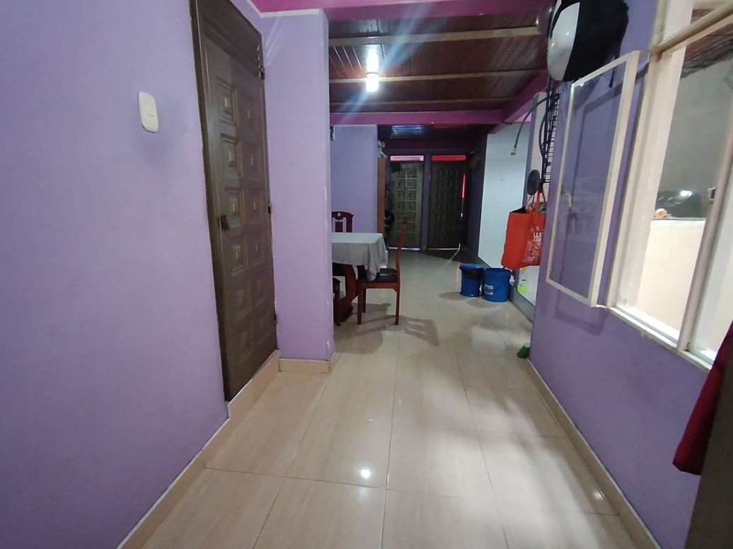Casa de 6 alcobas en venta en Islandia, Bogotá, 144 m² · foto 3 de 18