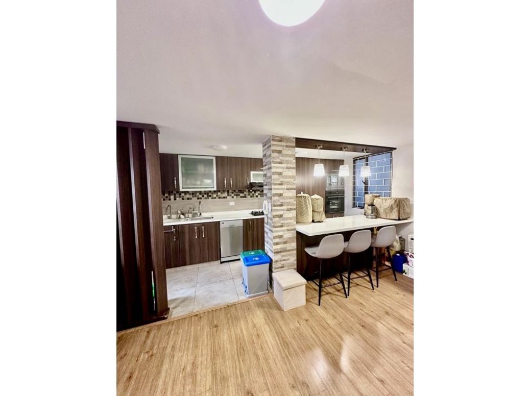 Apartamento de 2 alcobas en venta en Cedro Golf, Bogotá, 65 m² · foto 3 de 15