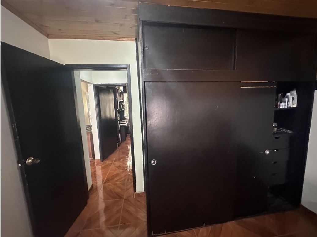 Casa de 5 alcobas en venta en 11 De Noviembre, Bogotá, 650 m² · foto 19 de 20
