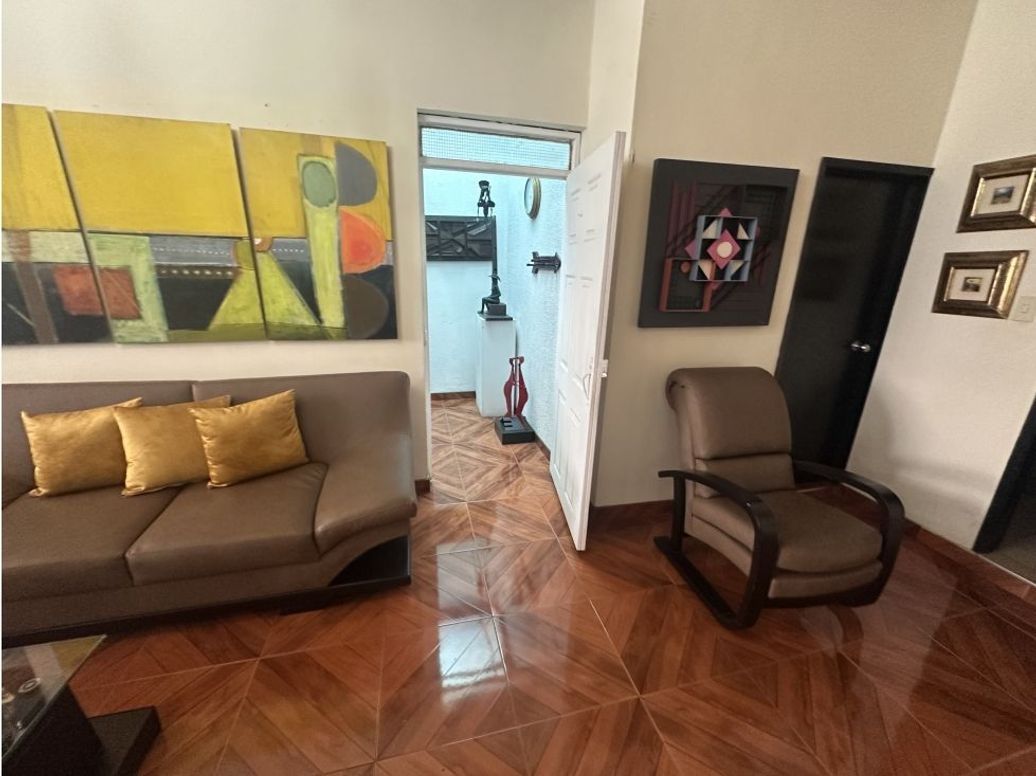 Casa de 5 alcobas en venta en 11 De Noviembre, Bogotá, 650 m² · foto 7 de 20