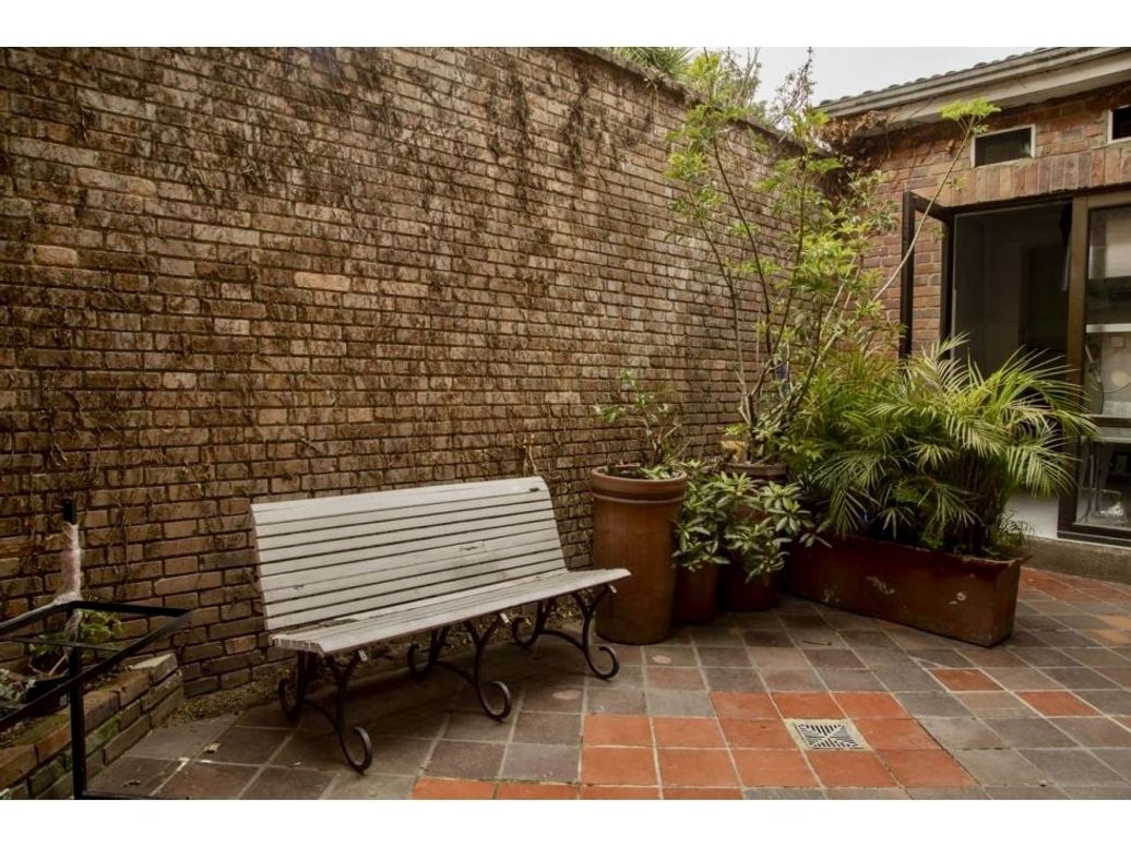 Casa de 3 alcobas en venta en Quinta Camacho, Bogotá, 392 m² · foto 13 de 20