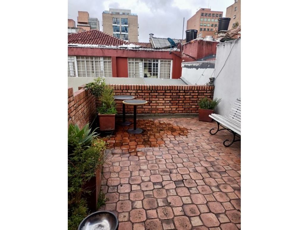Casa de 3 alcobas en venta en Quinta Camacho, Bogotá, 392 m² · foto 19 de 20