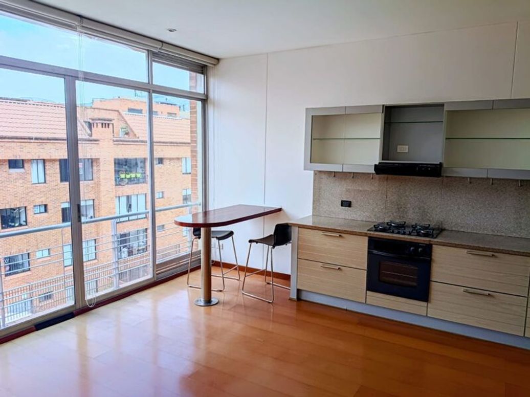 Apartamento de 1 alcoba en venta en San Patricio, Bogotá, 60 m² · foto 2 de 11