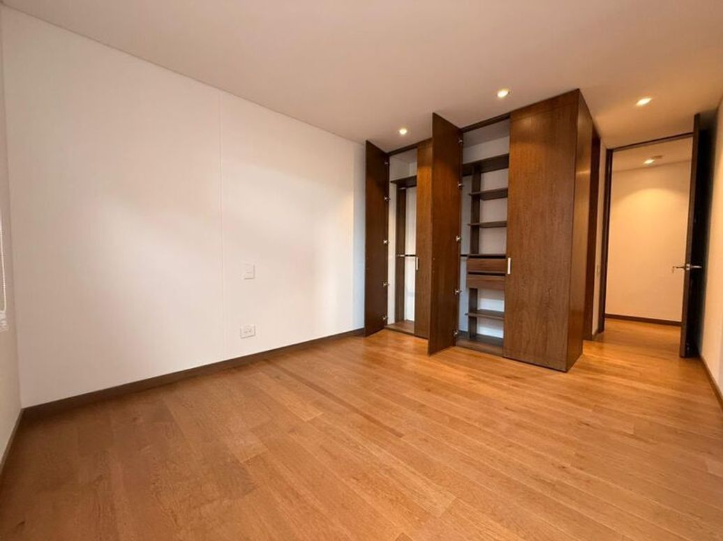 Apartamento de 3 alcobas en venta en El Plan, Bogotá, 153 m² · foto 13 de 20