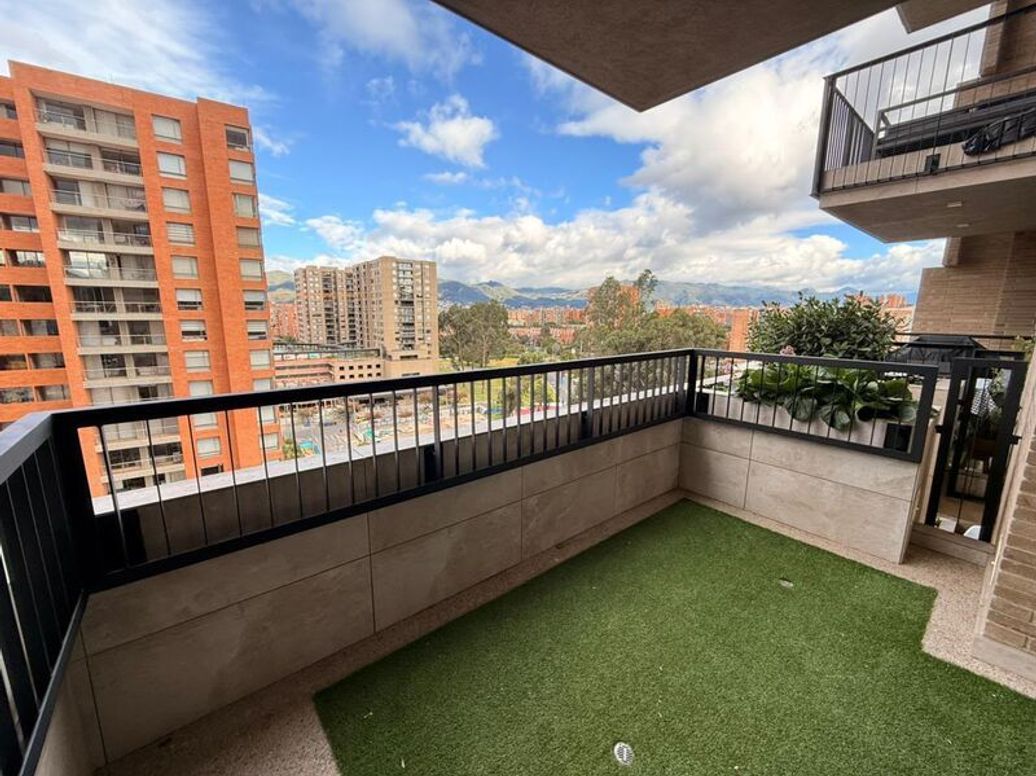 Apartamento de 3 alcobas en venta en El Plan, Bogotá, 153 m² · foto 2 de 20