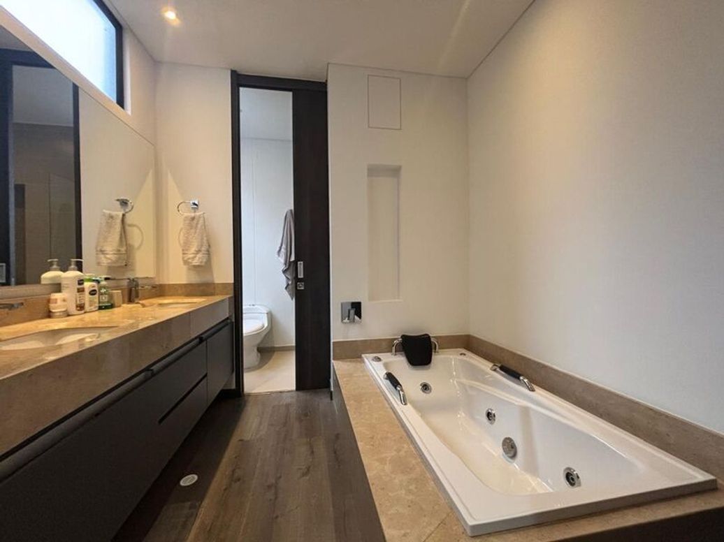 Apartamento de 3 alcobas en venta en Mazurén, Bogotá, 184 m² · foto 9 de 20