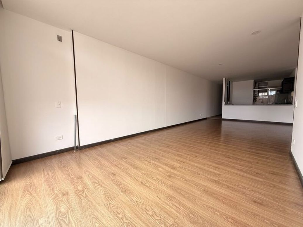 Apartamento de 3 alcobas en venta en Cedro Madeiras, Bogotá, 100 m² · foto 2 de 16