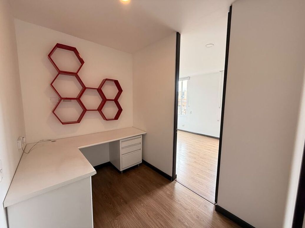 Apartamento de 3 alcobas en venta en Cedro Madeiras, Bogotá, 100 m² · foto 7 de 16