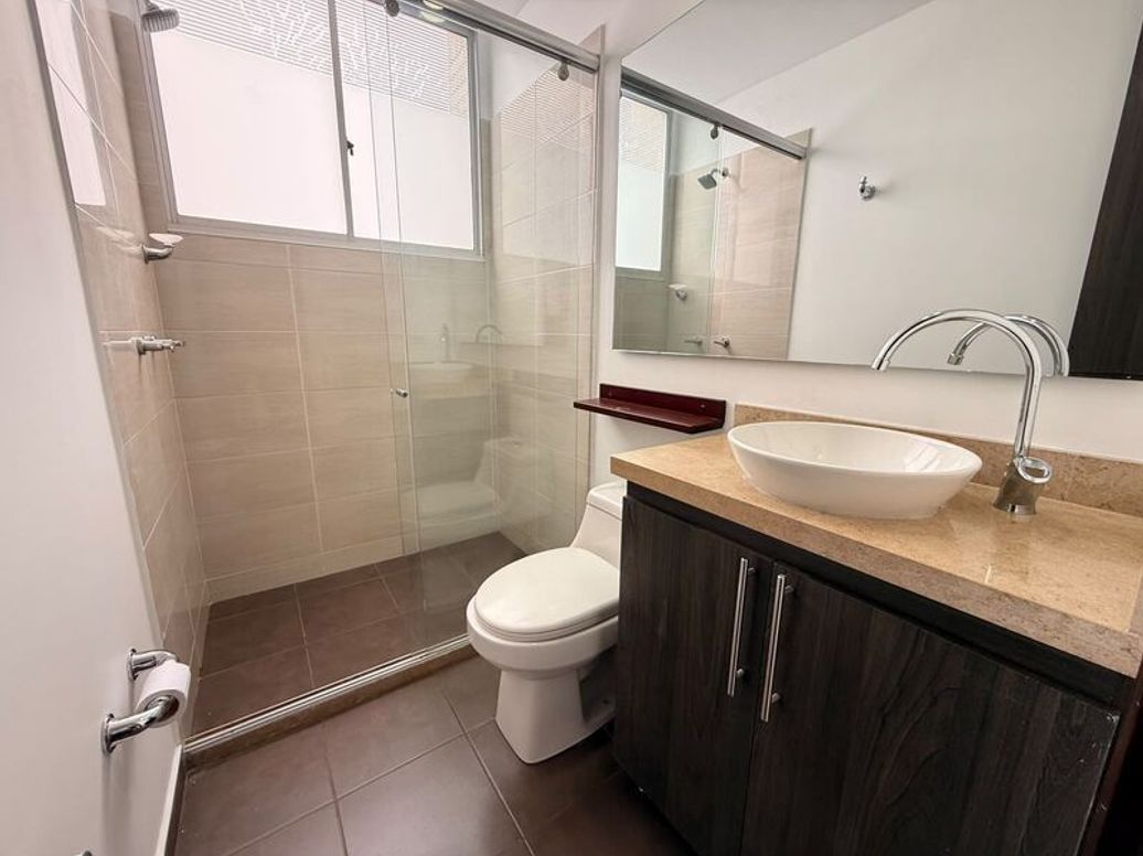 Apartamento de 3 alcobas en venta en Cedro Madeiras, Bogotá, 100 m² · foto 9 de 16