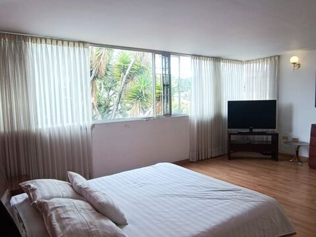 Casa de 4 alcobas en venta en Niza, Bogotá, 326 m² · foto 15 de 18