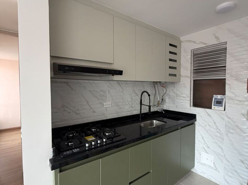 Apartamento de 2 alcobas en venta en El Tintal A.S.D., Bogotá, 37 m² · foto 2 de 14