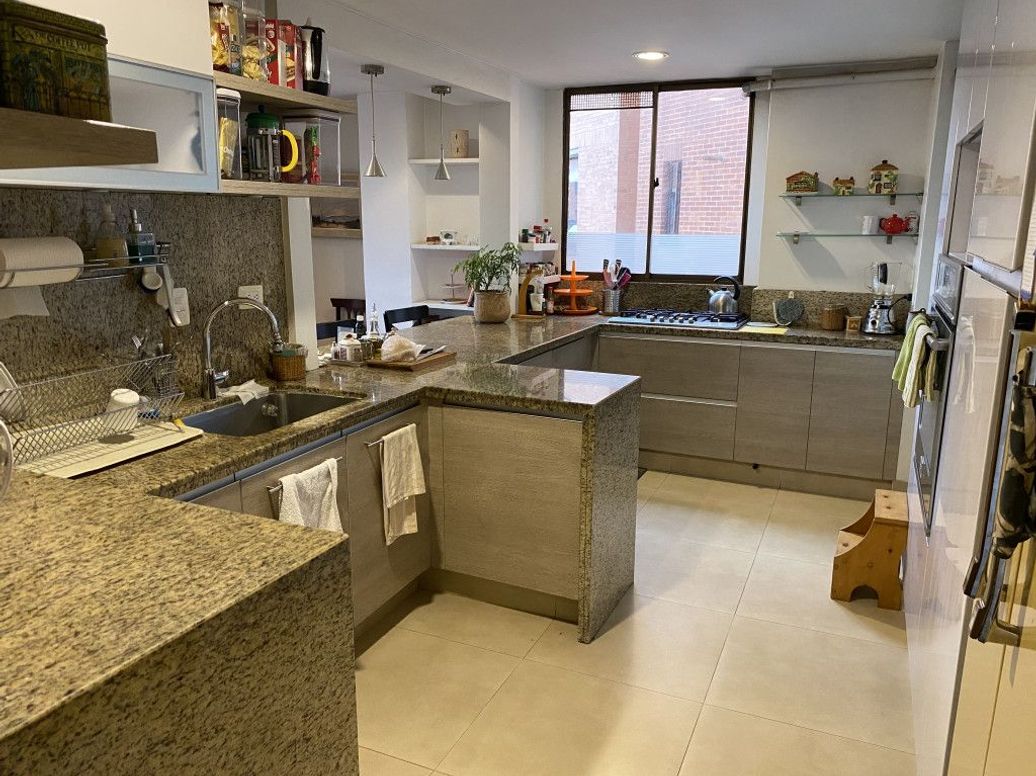 Apartamento de 3 alcobas en venta en Las Acacias, Bogotá, 147 m² · foto 17 de 20