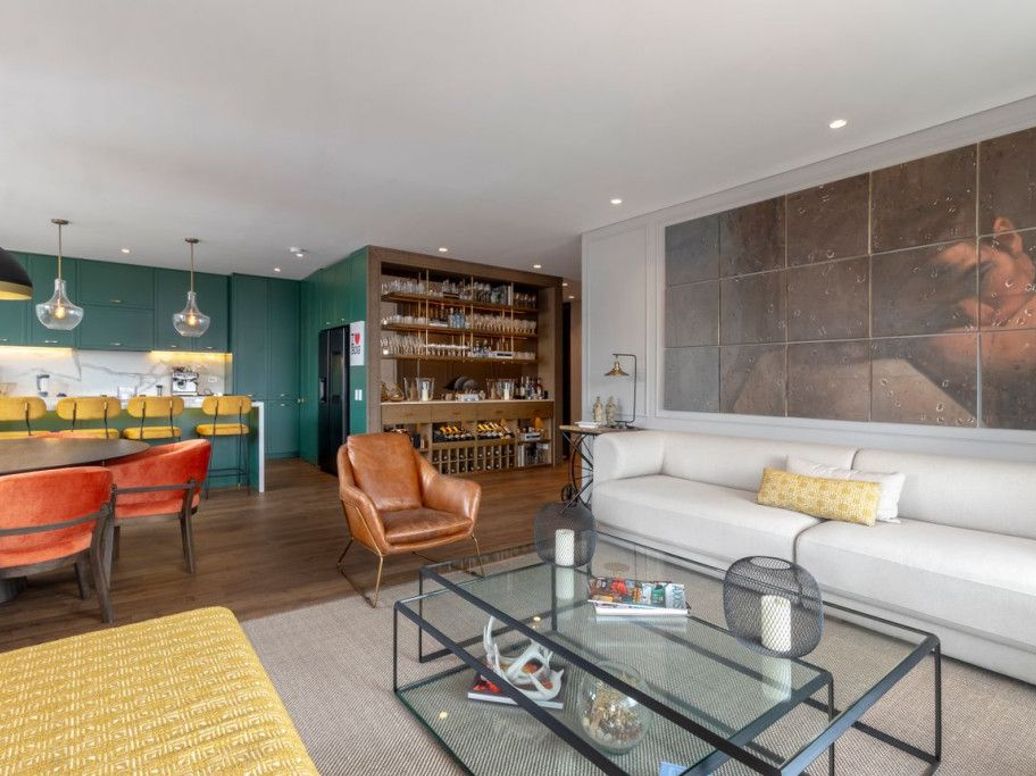 Apartamento de 2 alcobas en venta en El Nogal, Bogotá, 198 m² · foto 3 de 20