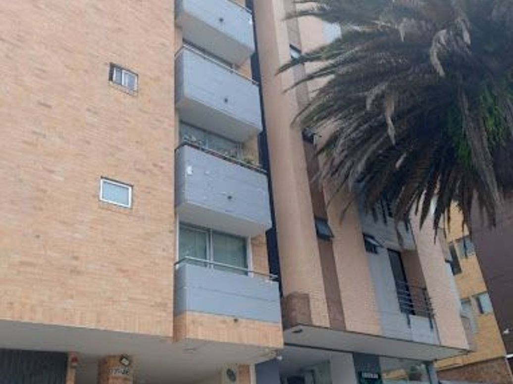 Apartamento de 3 alcobas en venta en Cedro Golf, Bogotá, 78 m² · foto 2 de 15