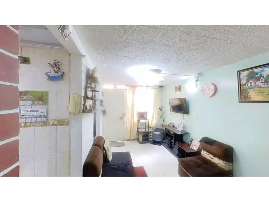 Casa de 3 alcobas en venta en Suba, Bogotá, 65 m² · foto 2 de 10
