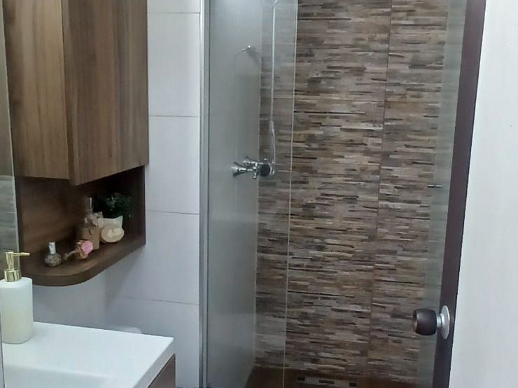 Apartamento de 3 alcobas en venta en Ciudad Salitre Occidental, Bogotá, 67 m² · foto 2 de 18