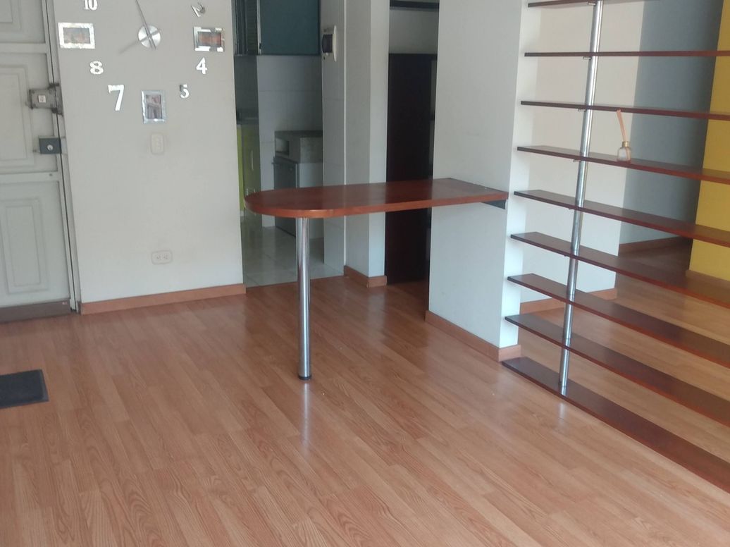 Apartamento de 3 alcobas en venta en Ub. Castilla Real, Bogotá, 56 m² · foto 3 de 11