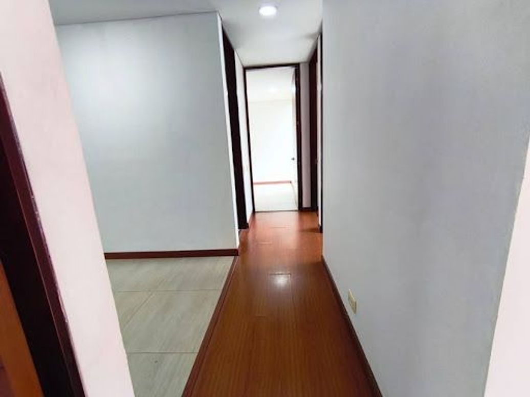 Apartamento de 3 alcobas en arriendo en La Felicidad, Bogotá, 71 m² · foto 13 de 18
