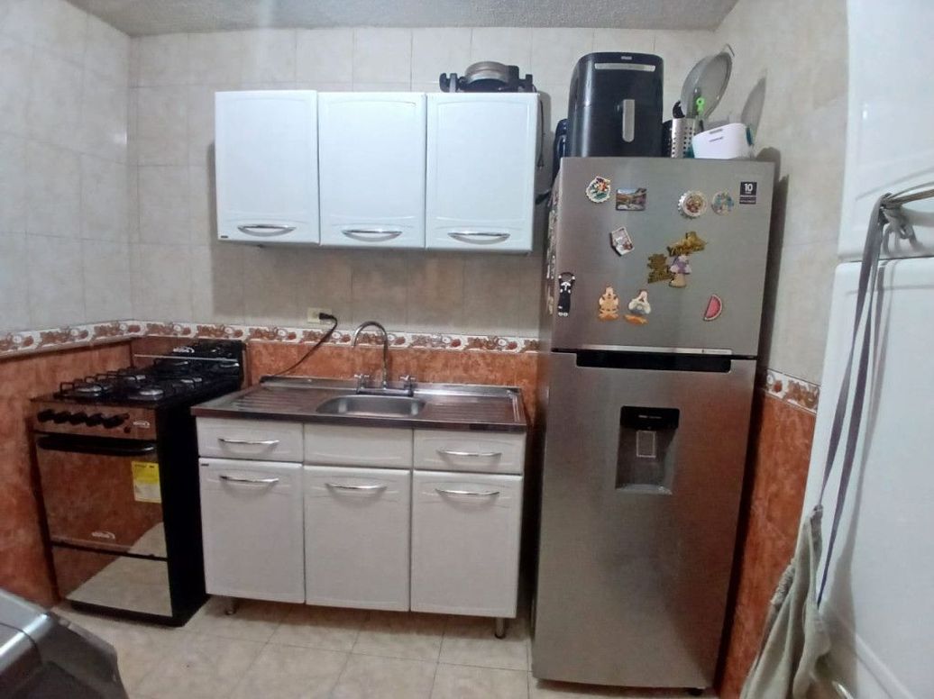 Casa de 13 alcobas en venta en Barcelona, Bogotá, 514 m² · foto 9 de 12
