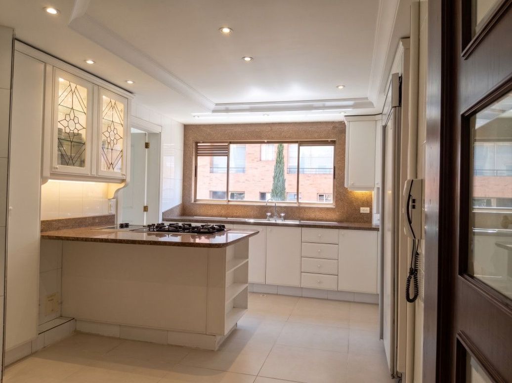 Apartamento de 3 alcobas en venta en Chicó Norte, Bogotá, 220 m² · foto 7 de 20