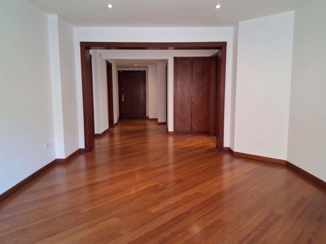 Apartamento de 3 alcobas en venta en Chicó Norte, Bogotá, 220 m² · foto 14 de 20