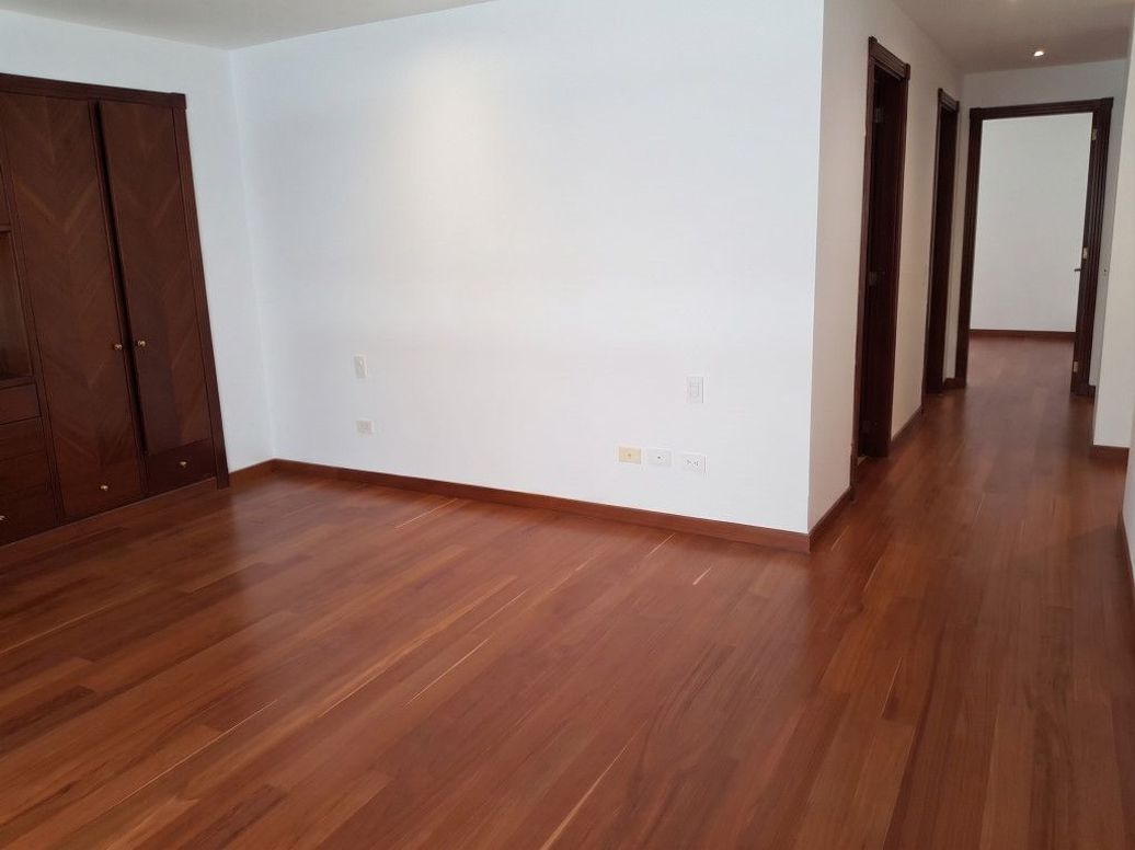 Apartamento de 3 alcobas en venta en Chicó Norte, Bogotá, 220 m² · foto 16 de 20