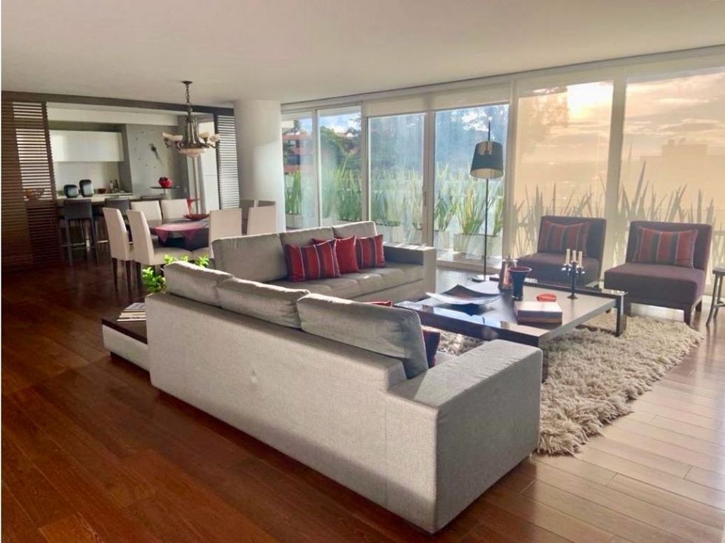 Apartamento de 3 alcobas en venta en Los Rosales, Bogotá, 280 m² · foto 5 de 13