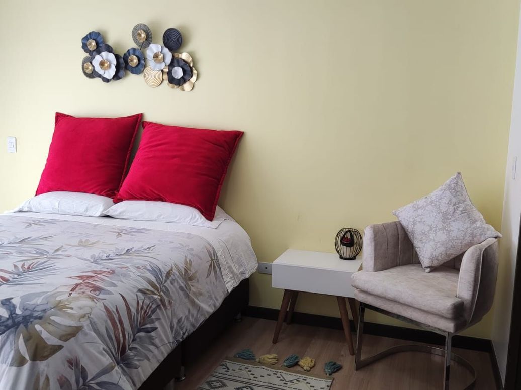 Apartamento de 2 alcobas en arriendo en La Felicidad, Bogotá, 102 m² · foto 2 de 10