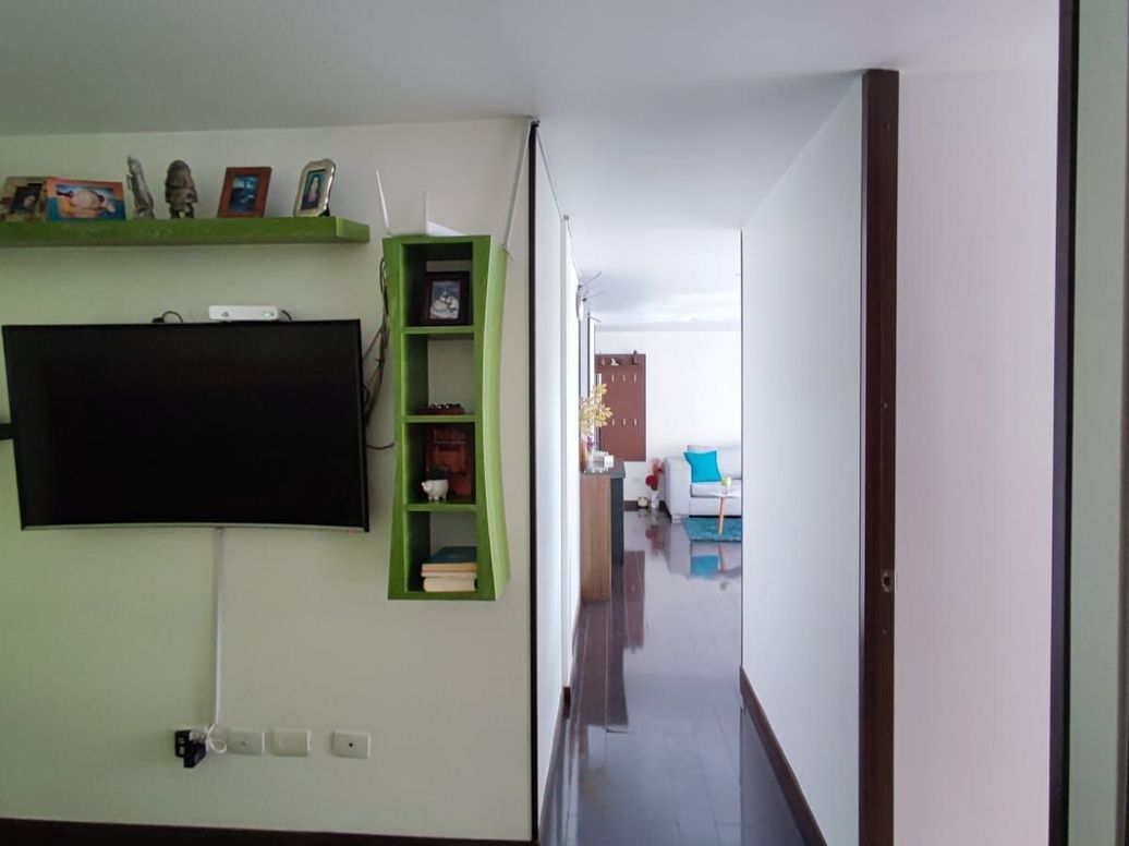 Apartamento de 2 alcobas en arriendo en La Felicidad, Bogotá, 102 m² · foto 8 de 10