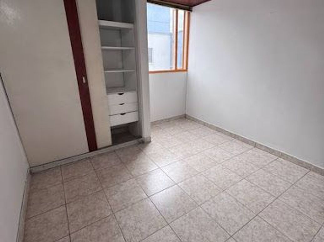 Apartamento de 3 alcobas en venta en Normandía, Bogotá, 70 m² · foto 18 de 20