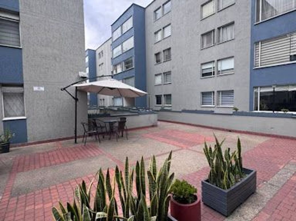 Apartamento de 3 alcobas en venta en Normandía, Bogotá, 70 m² · foto 3 de 20