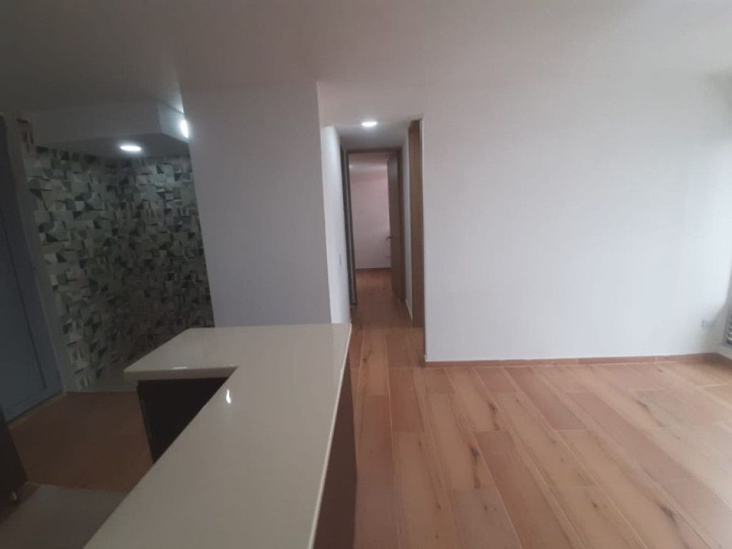 Apartamento de 2 alcobas en venta en La Capuchina, Bogotá, 43 m² · foto 3 de 15