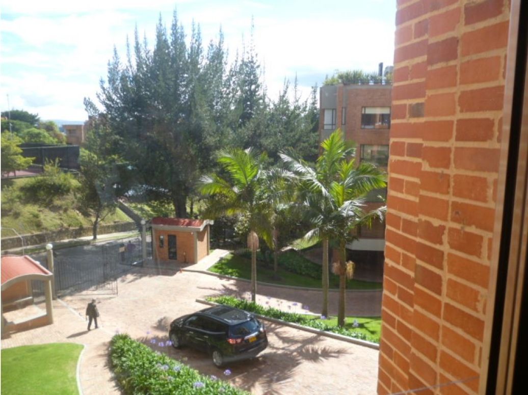 Apartamento de 3 alcobas en venta en Santa Barbara Alta, Bogotá, 305 m² · foto 4 de 20