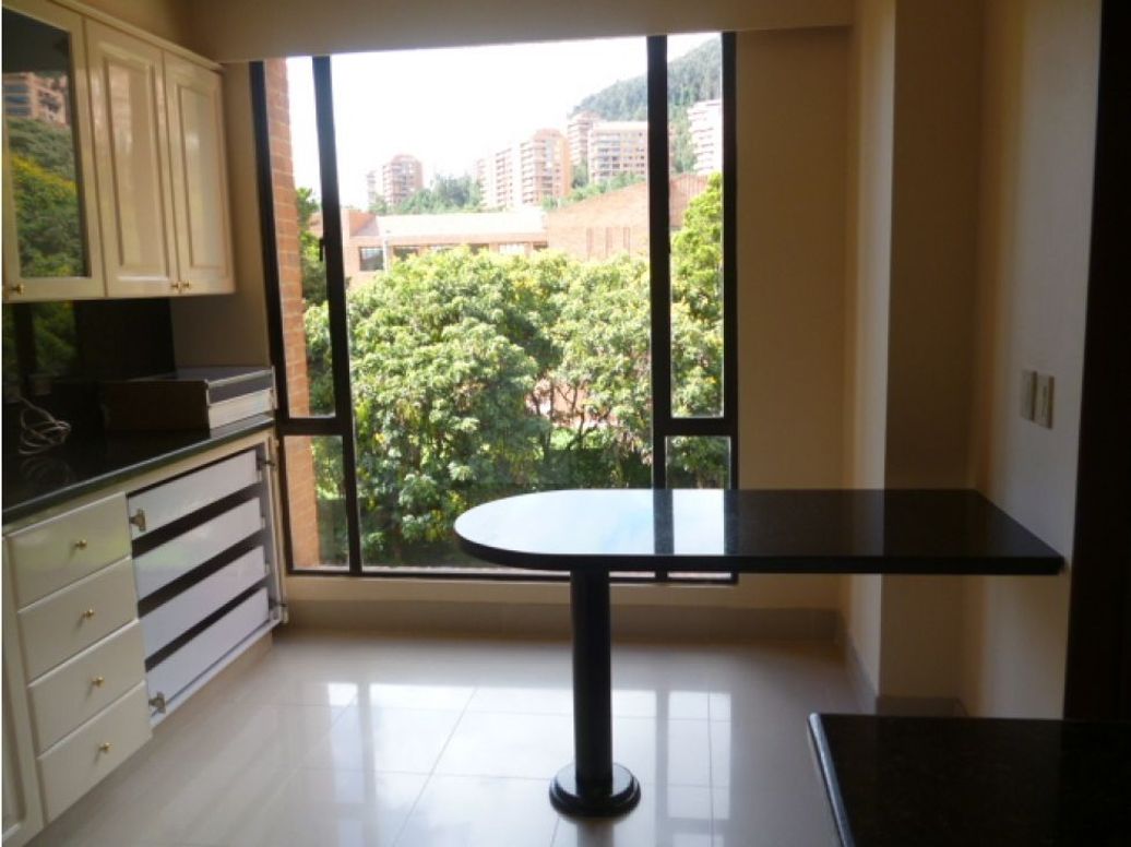 Apartamento en arriendo en Santa Barbara Alta, Bogotá · foto 13 de 20