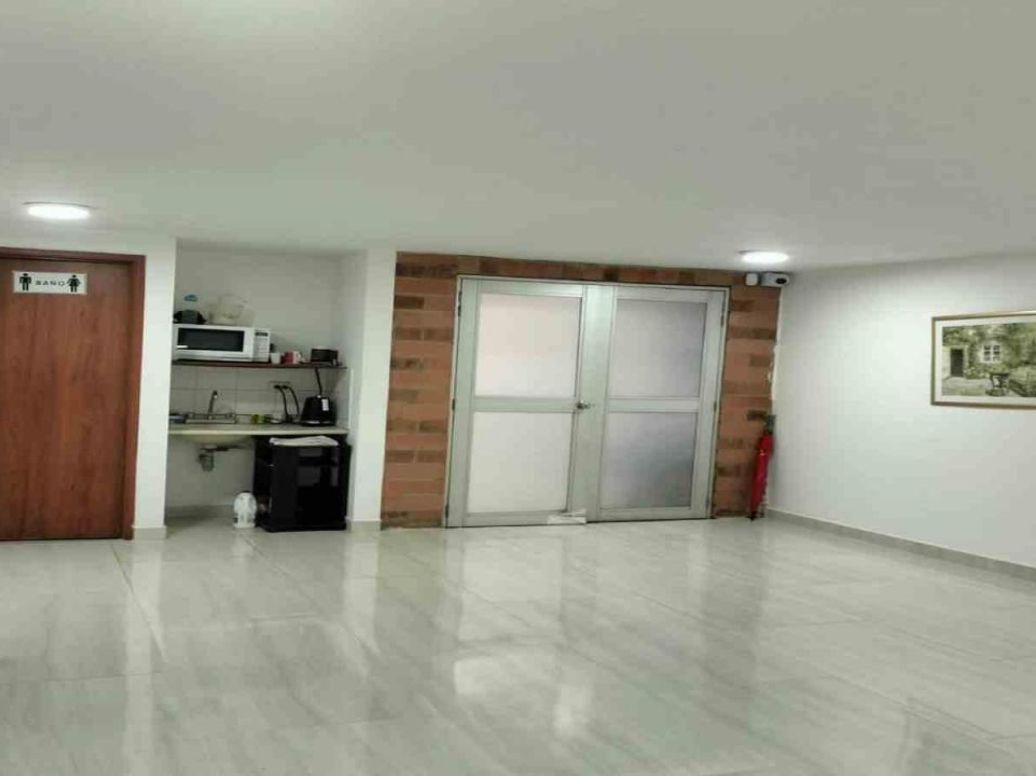 Apartamento de 1 alcoba en venta en Cedritos, Bogotá, 40 m² · foto 8 de 16