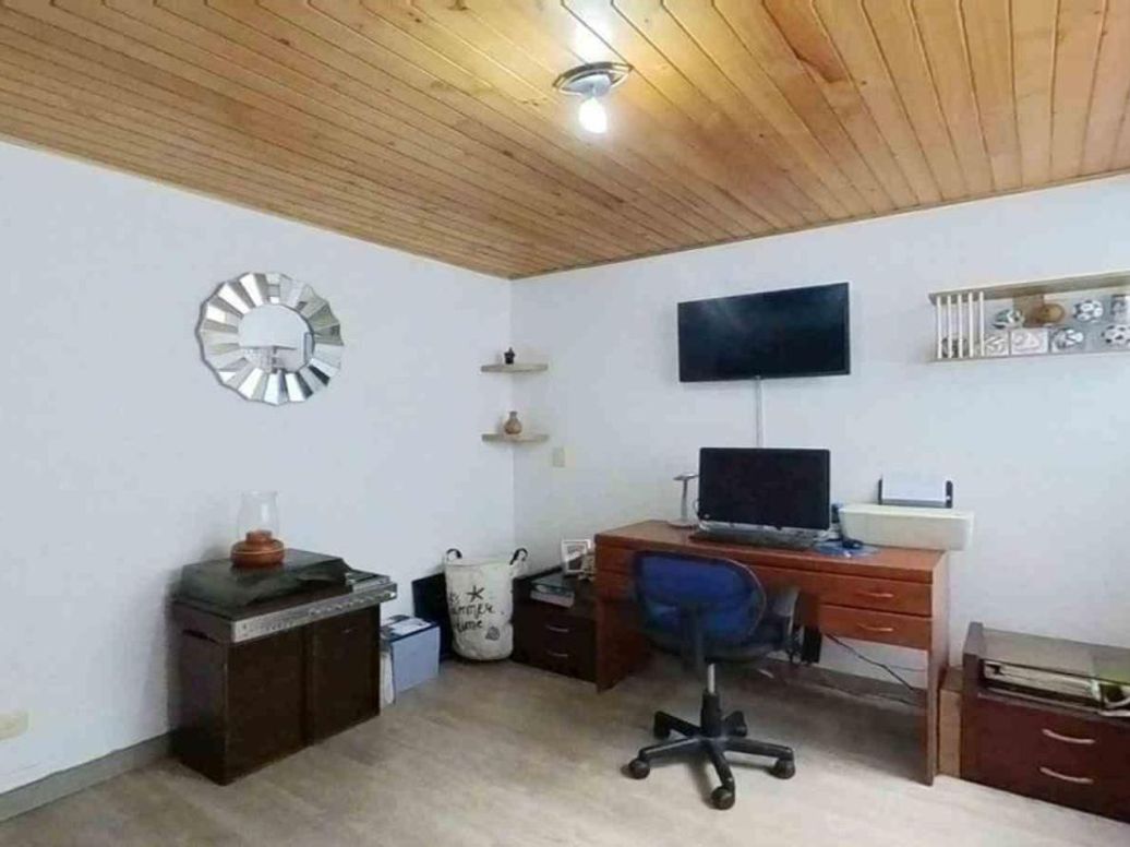 Apartamento de 1 alcoba en venta en Cedritos, Bogotá, 40 m² · foto 2 de 16