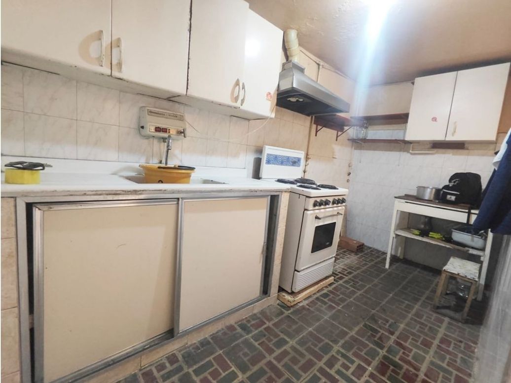 Casa de 6 alcobas en venta en Super Manzana 8, Bogotá, 240 m² · foto 11 de 20