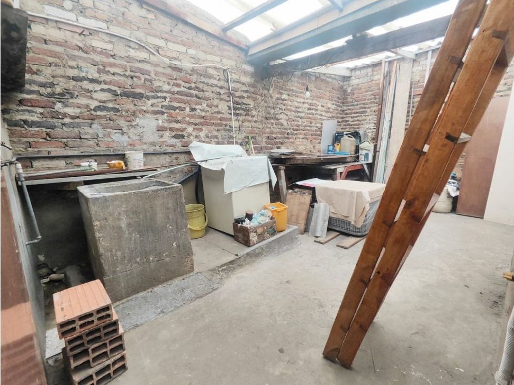 Casa de 6 alcobas en venta en Super Manzana 8, Bogotá, 240 m² · foto 8 de 20