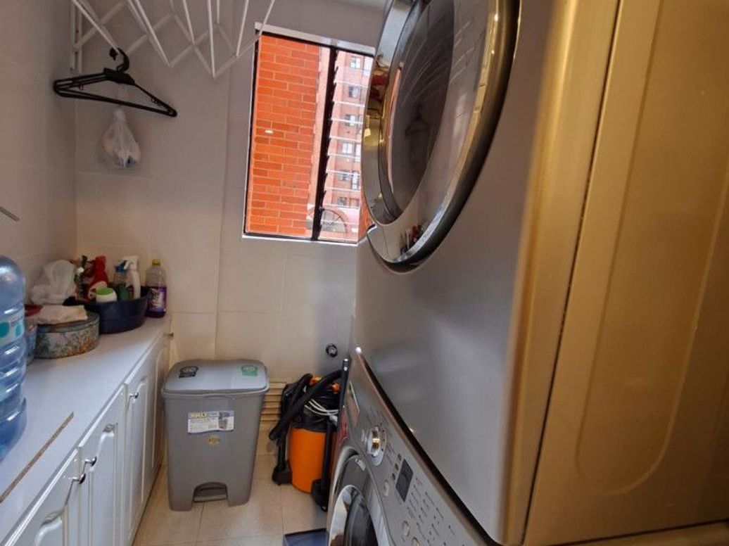 Apartamento de 3 alcobas en venta en San José Del Prado, Bogotá, 118 m² · foto 11 de 20