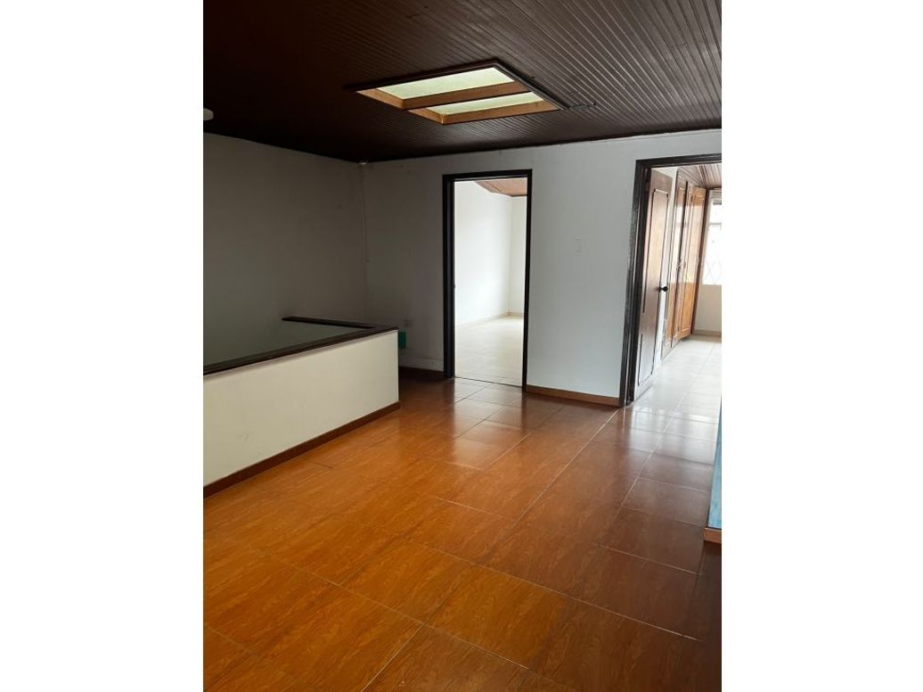 Casa de 4 alcobas en venta en Las Villas, Bogotá, 237 m² · foto 6 de 18