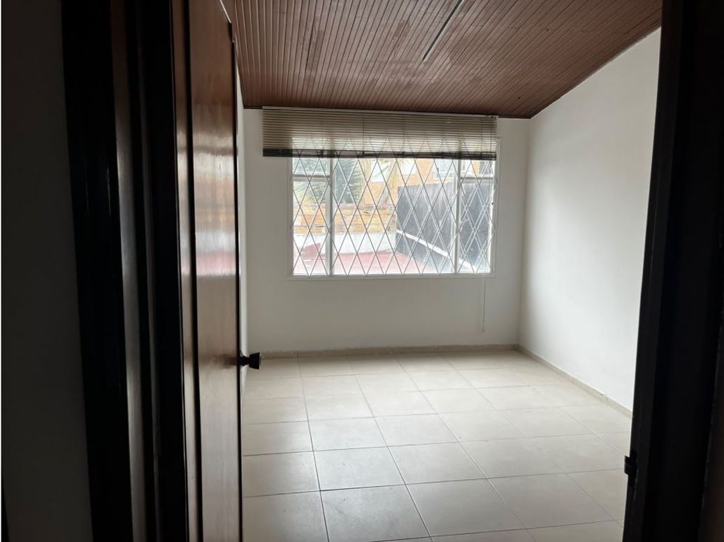 Casa de 4 alcobas en venta en Las Villas, Bogotá, 237 m² · foto 5 de 18
