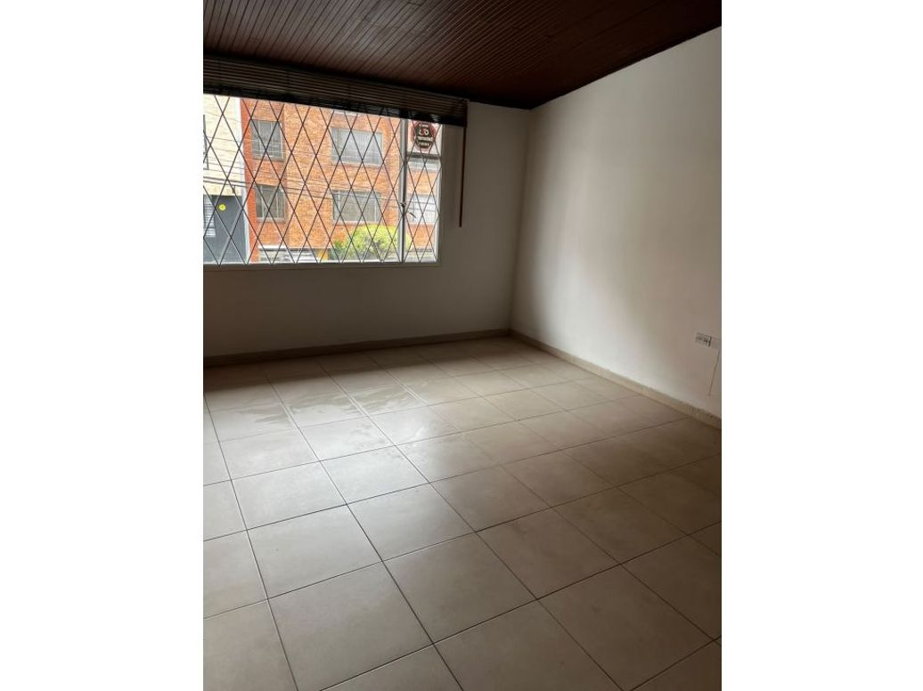 Casa de 4 alcobas en venta en Las Villas, Bogotá, 237 m² · foto 14 de 18