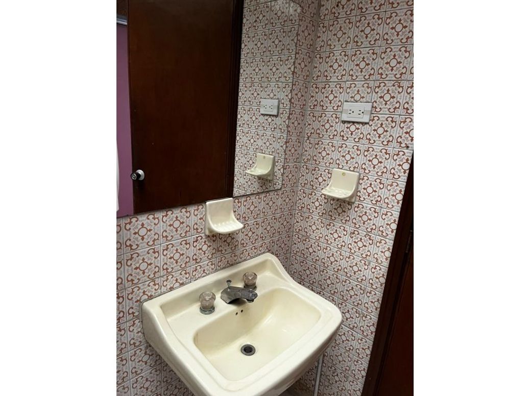 Casa de 4 alcobas en venta en Las Villas, Bogotá, 237 m² · foto 15 de 18