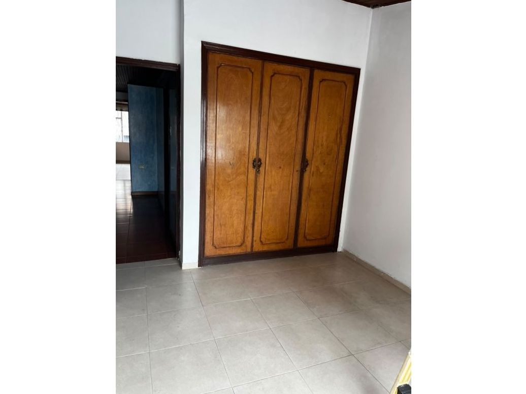 Casa de 4 alcobas en venta en Las Villas, Bogotá, 237 m² · foto 16 de 18