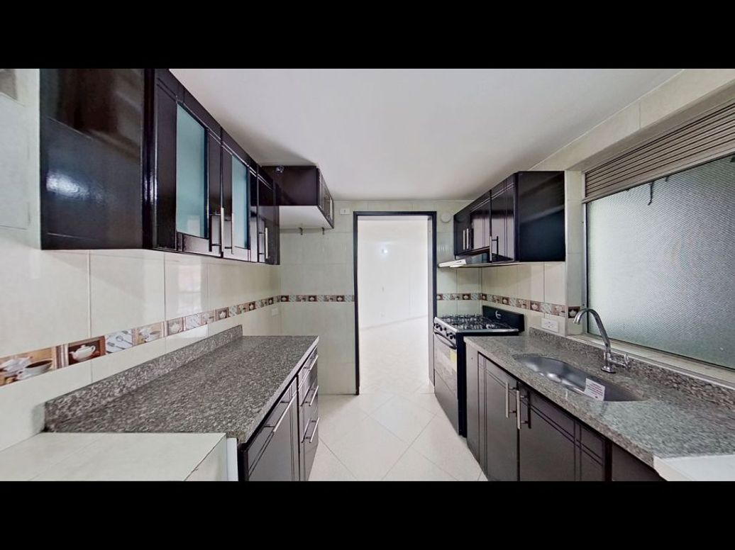 Apartamento de 3 alcobas en venta en Madelena, Bogotá, 62 m² · foto 3 de 18