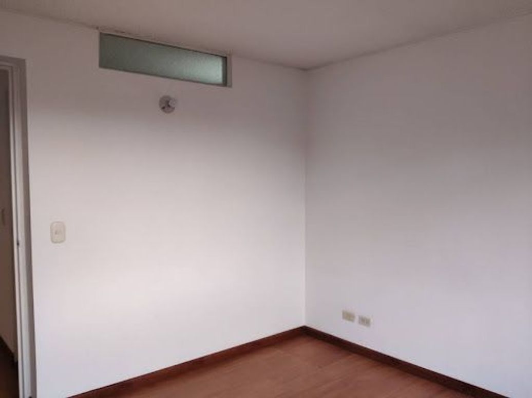 Apartamento de 2 alcobas en arriendo en Pardo Rubio, Bogotá, 57 m² · foto 13 de 18